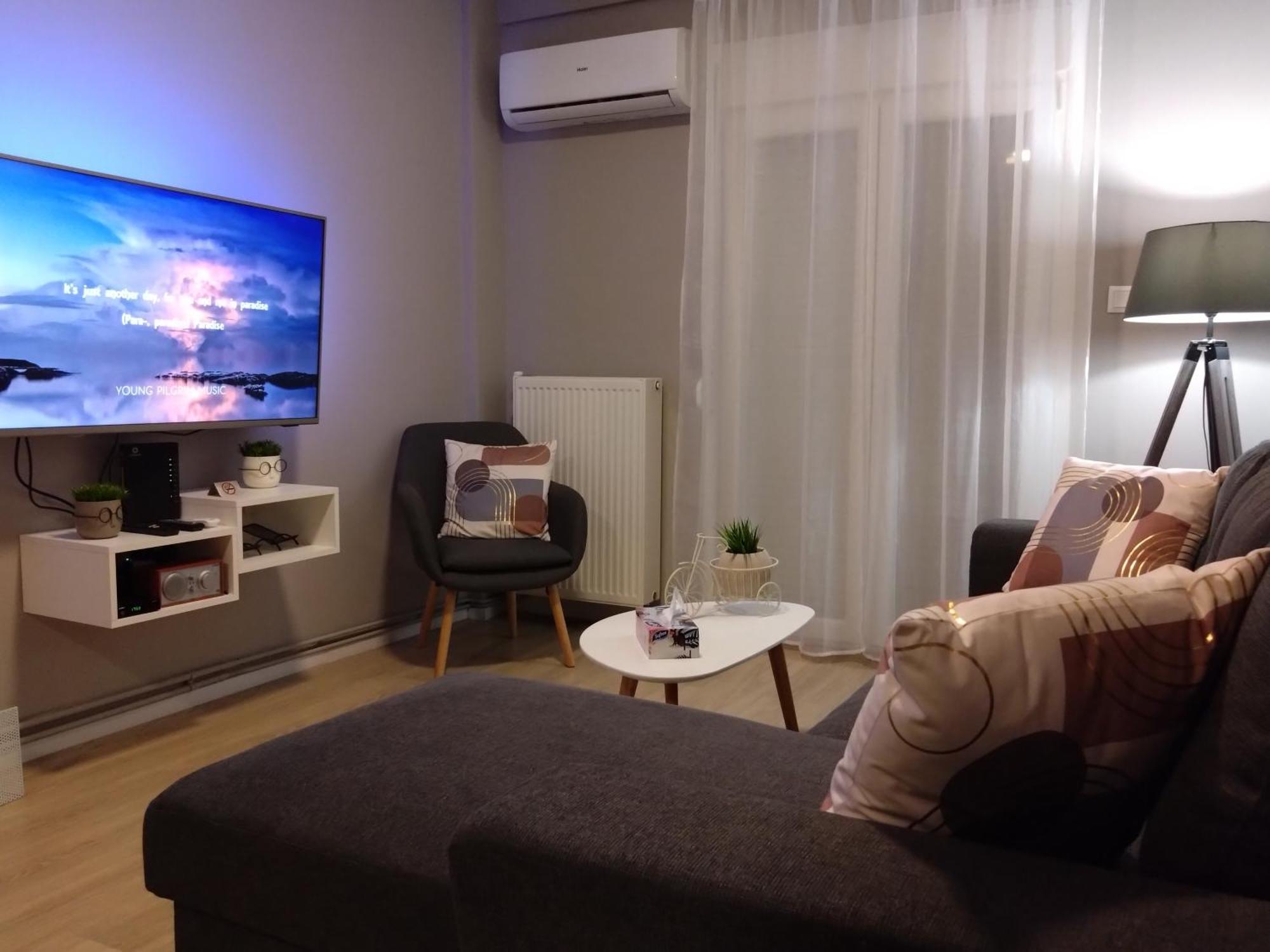 Axd Downtown Spacious Lux Apartment أليكسانثيربوليس المظهر الخارجي الصورة